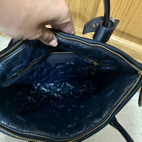 **** SOLD ****LOUIS VUITTON MONOGRAM NYLON Desire Lockit Vertical - Picture 9 of 16